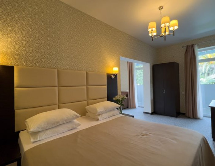 ЛЮКС 2-МЕСТНЫЙ 2-КОМНАТНЫЙ - Отель «Жоэквара» Гагра