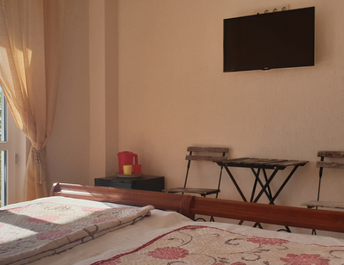 Стандартный 2-местный 1-комнатный с балконом корпус 3 Жемчужина - Отель «Жоэквара» Гагра